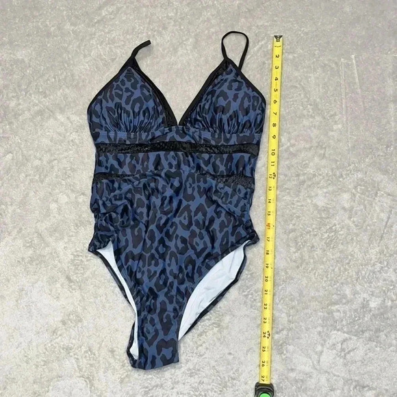 Swimsuit one piece leopoard animal print Size Med Never worn - Picture 4 of 8